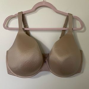 44G Lightly lined full coverage bra